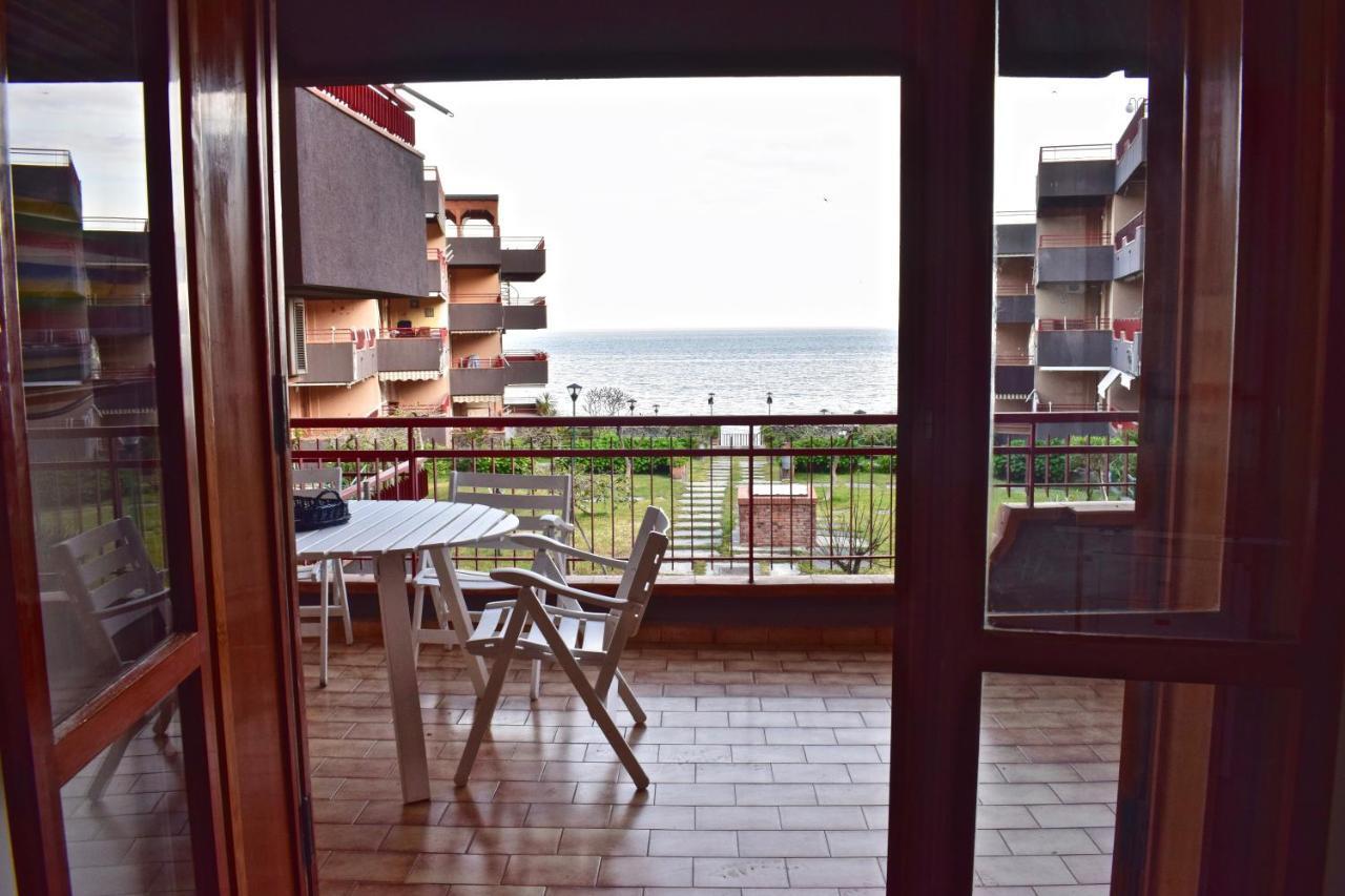 Beach House Blue Holiday Letojanni Exteriör bild